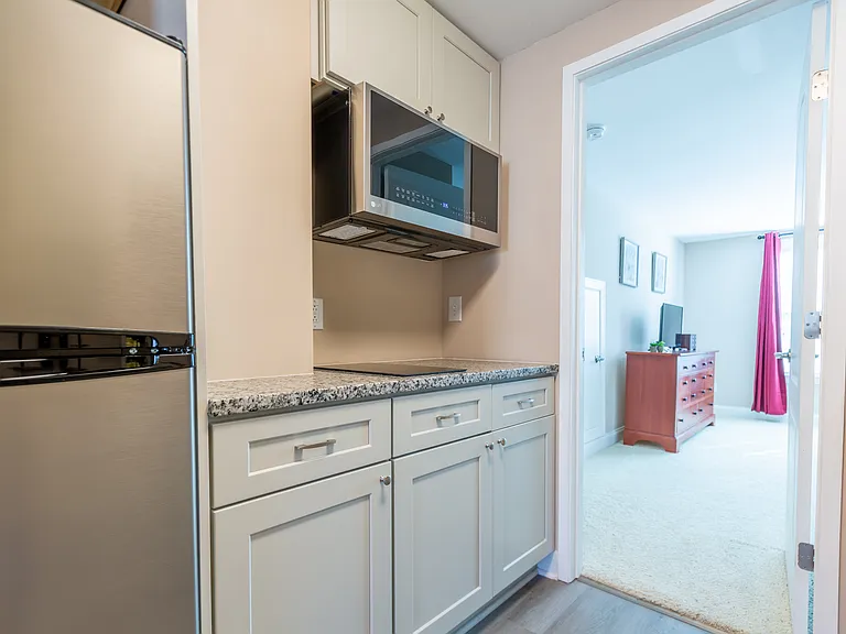 805 Poplar St — Photo 10
