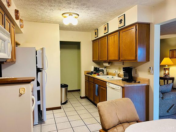4th image of 1615 Gelhot Dr APT 34