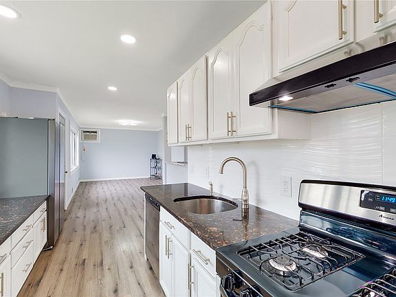 4th image of 5 Swallow Ln