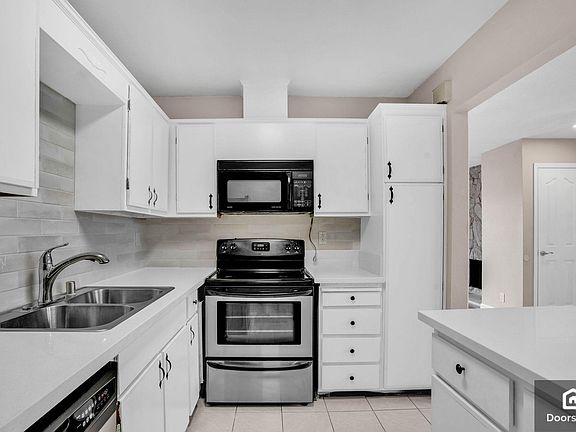 3rd image of 27162 Tampa Ave APT 76