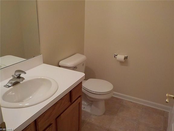 4th image of 208 Fiddlers Creek Dr #2