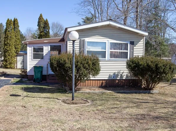 17 South Cranberry Lane, Rochester, NH 03867
