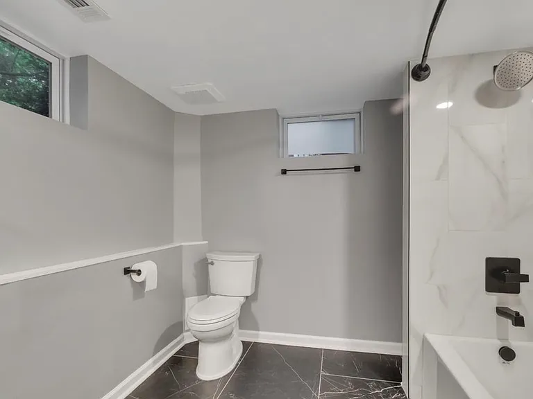 1706 N Glebe Rd — Photo 30