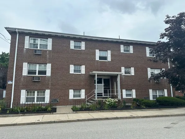 31 Pond St APT 6, Waltham, MA 02451