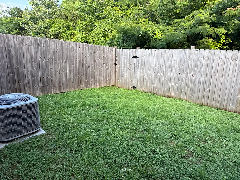 6260 Townley Way — Photo 17