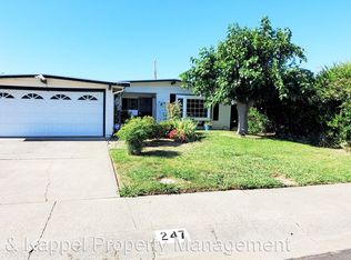 247 Deodara St, Vacaville, CA 95688