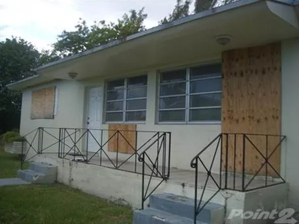 1610 NW 111th St, Miami, FL 33167