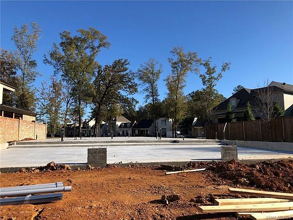 3rd image of 2078 Woodberry Ave