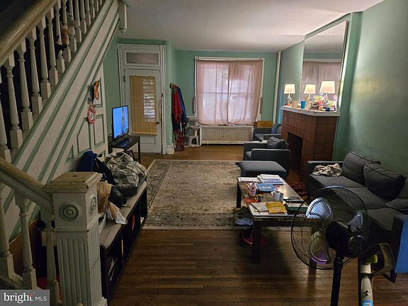 2nd image of 1238 Eckert Ave