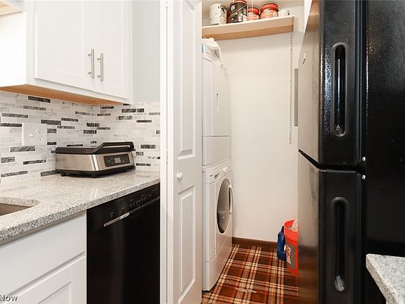 4th image of 1620 Cedarwood Dr APT 328