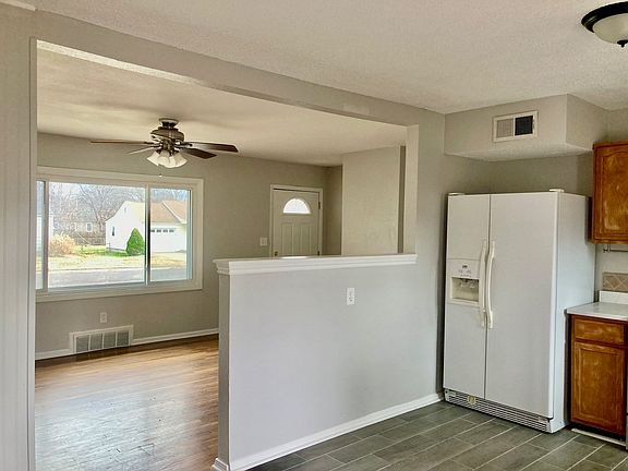 5th image of 7138 Horton St
