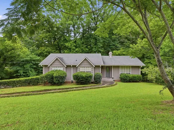 528 Strongbow Dr, Birmingham, AL 35214