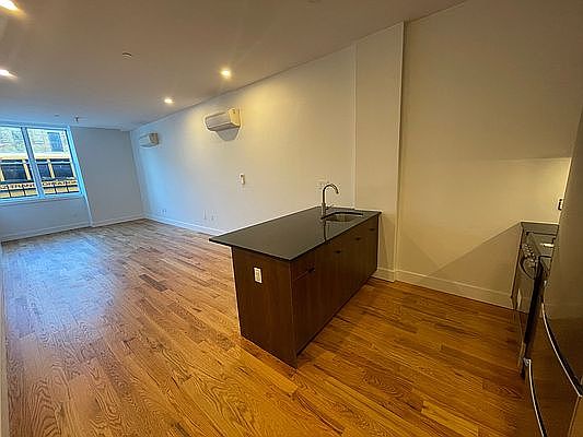 1st image of 1070 Rogers Ave #1L