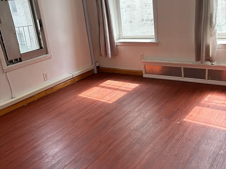 8311 5th Ave #2 — Photo 2