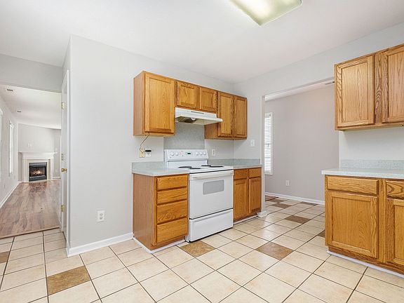 5th image of 7927 Paper Birch Dr