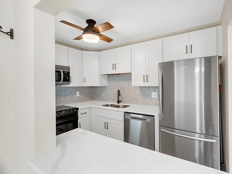 5996 Hibiscus Dr #6 — Photo 9