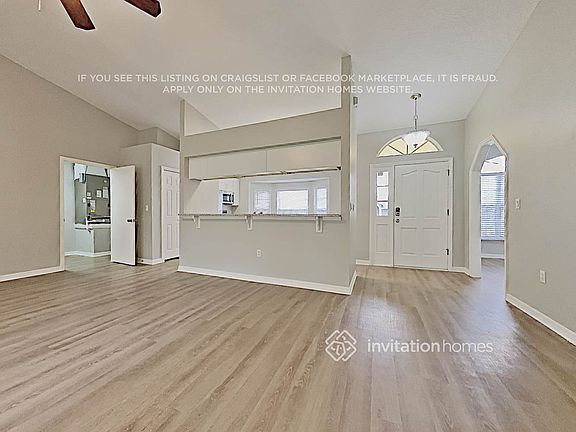 3rd image of 2451 Sweetwater Blvd