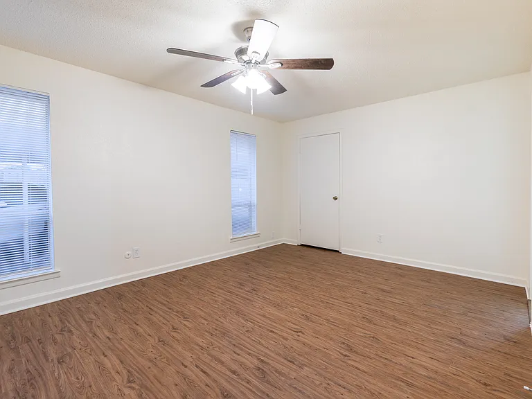 756 E Pecan St #756 — Photo 8