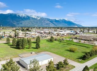 1947 9th St W, Columbia Falls, MT 59912