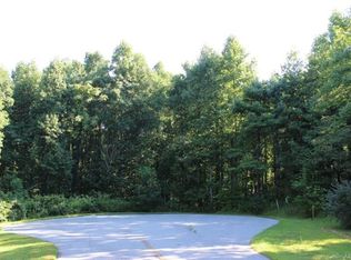40 Brook Haven Ct, Flat Rock, NC 28731