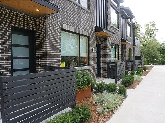 2nd image of 703 SE A St