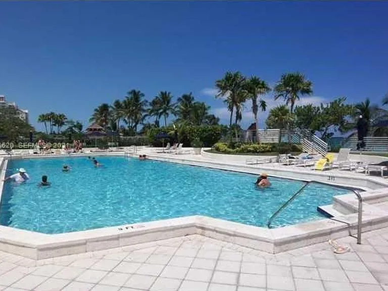 5151 Collins Ave #1030 — Photo 28