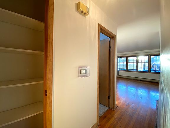 5th image of 1933 N 18th Ave #1