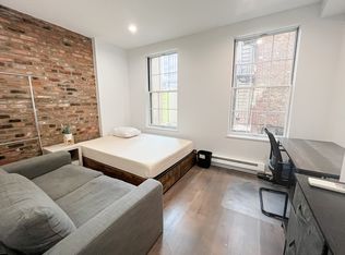 121 Norfolk St #5, New York, NY 10002
