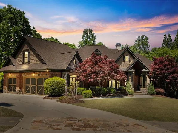 5623 Brendlynn Dr, Suwanee, GA 30024