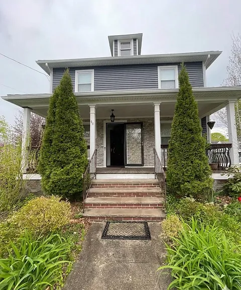 49 Walnut Ave — Photo 1