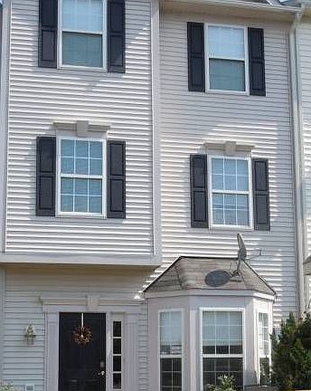 3 level townhouse