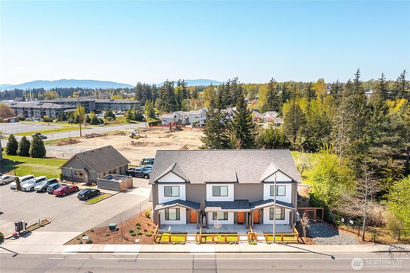 2nd image of 4121 Deemer Road