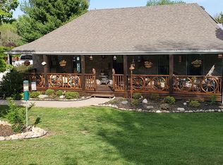 20503 Meadow Oaks Dr, Springfield, NE 68059