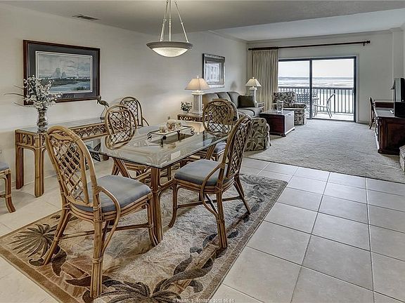 3rd image of 2 Shelter Cove Ln APT 258