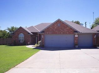 10636 Quail Run Rd, Midwest City, OK 73130