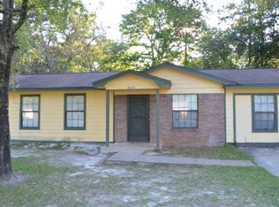 8475 Southern Park Dr, Tallahassee, FL 32305