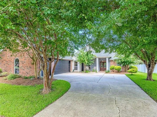 119 Avalon Pl, Hahnville, LA 70057