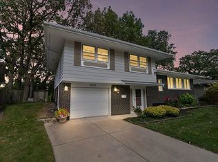 2832 188th St, Lansing, IL 60438