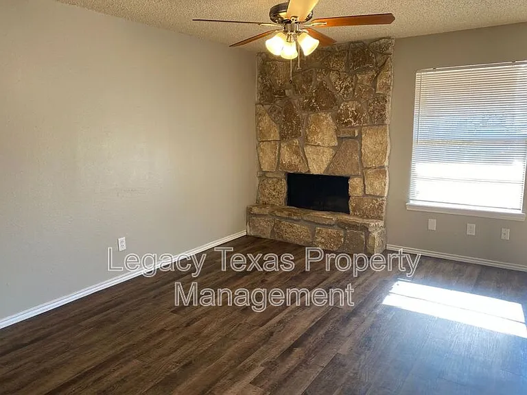 1608 Sun Valley Dr #C — Photo 18