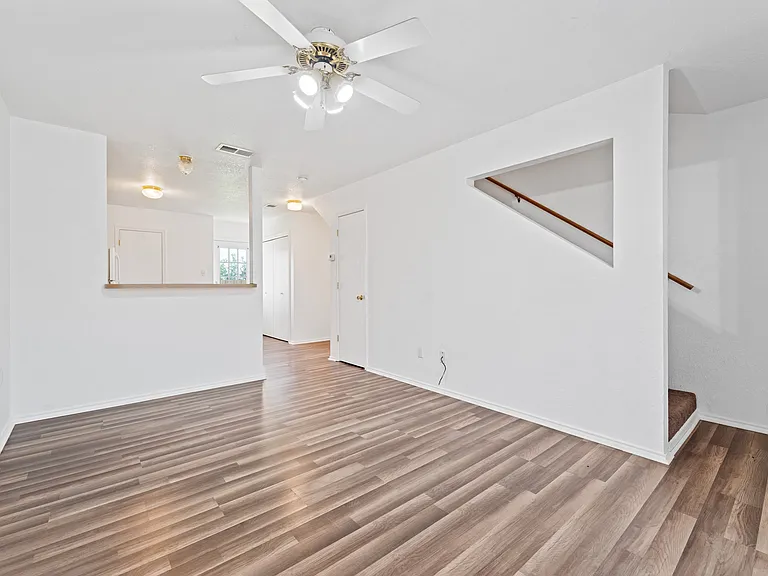 3805 Woodrow Dr #C — Photo 4