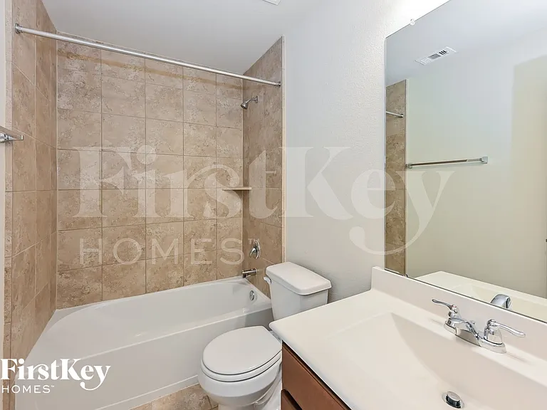 10502 Lake Of The Ozarks Dr — Photo 14
