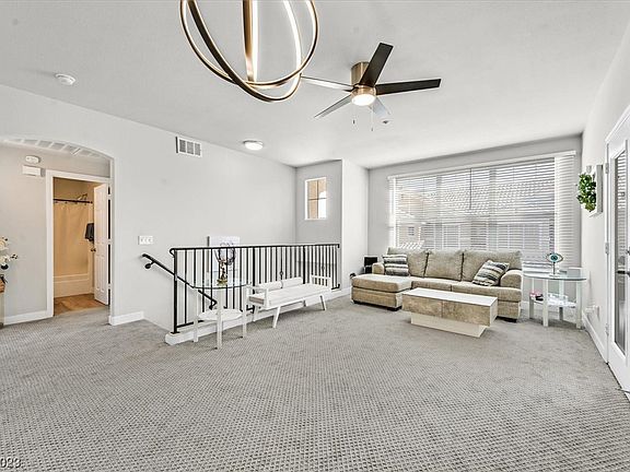 4th image of 5855 Valley Dr Unit 2079