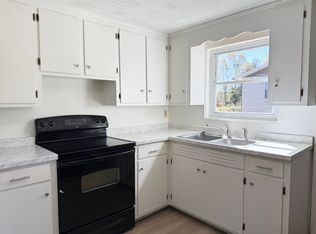 For Rent $1,000/month | 2 Bed | 1 Bath, Hickory, NC 28602