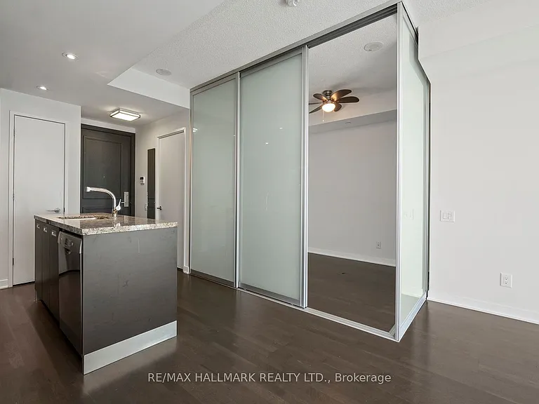 90 Park Lawn Rd #2302 — Photo 7