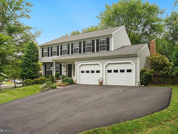 2nd image of 14141 Saddle River Dr
