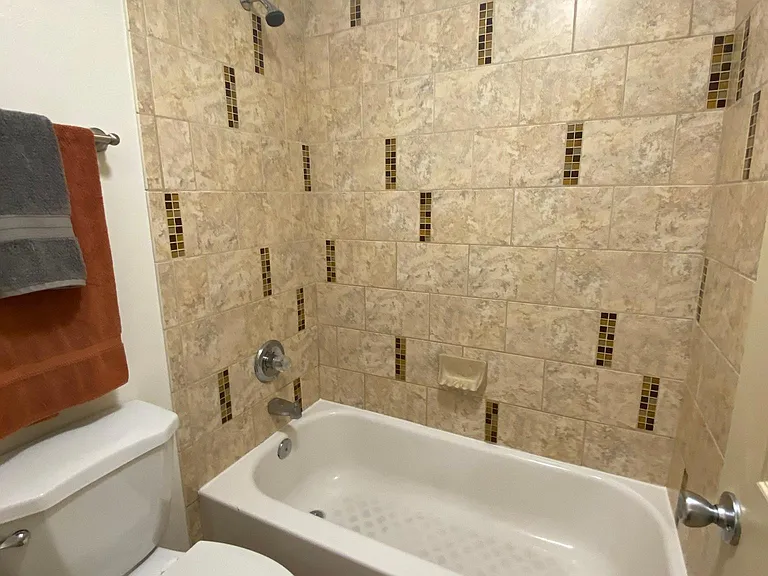 301 Edwards St — Photo 13