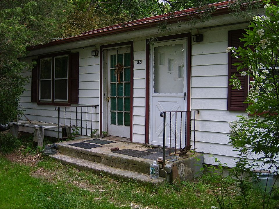 1st image of 36 Bay Ave