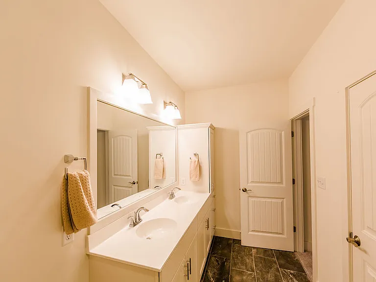 5515 Mendenhall Dr — Photo 6