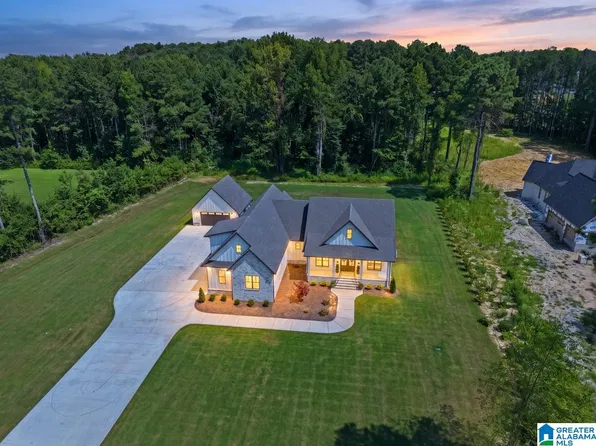 56 Worthington Ln, Guntersville, AL 35976