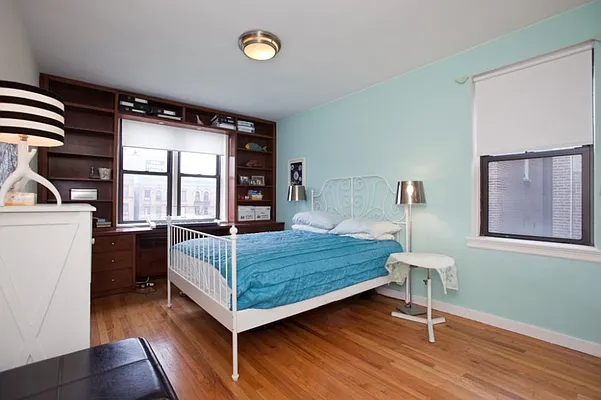 Sold by Olshan Realty | media 10